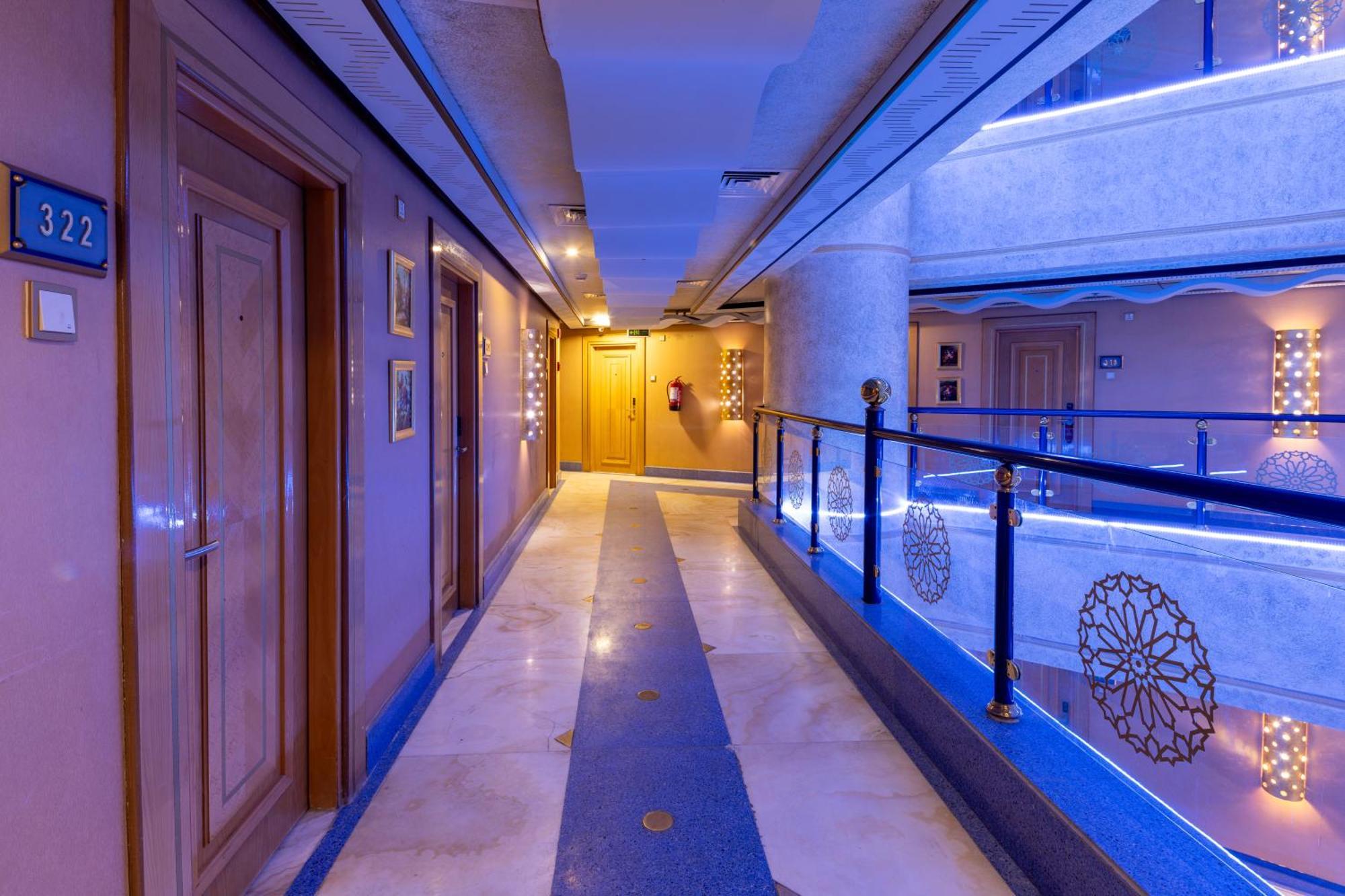 Montana Al Azizia Hotel Mekka Exteriör bild