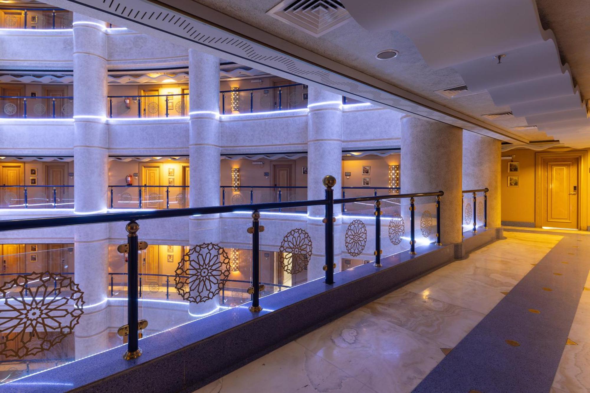 Montana Al Azizia Hotel Mekka Exteriör bild